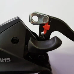 Levier Frein Et Dérailleur 3 Vitesses 4 Doigts Noir Shimano -Vélo Accessoires Rabais levier frein et derailleur 3 vitesses 4 doigts noir shimano full 5