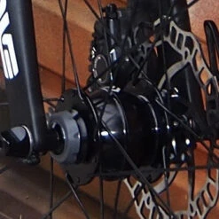 Moyeu Dynamo Roue Vélo Frein à Disque PD-8 Shutter Precision -Vélo Accessoires Rabais moyeu dynamo roue velo frein a disque pd 8 shutter precision full 5