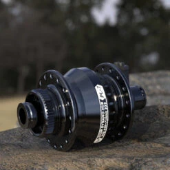 Moyeu Dynamo Roue Vélo Frein à Disque PL-7 Shutter Precision 12 Moyeu Dynamo Roue Vélo Frein à Disque PL-7 Shutter Precision -Vélo Accessoires Rabais moyeu dynamo roue velo frein a disque pl 7 shutter precision full 5