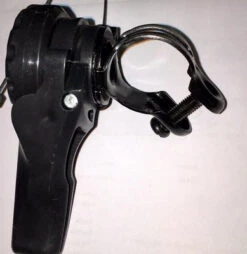 VENTURA Paire De Manettes Pour Commande 3 X 6 Vitesses Du Vélo -Vélo Accessoires Rabais paire de manettes pour commande 3 x 6 vitesses du velo full 5